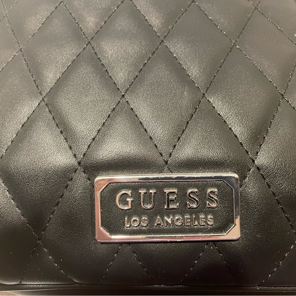 Guess Quilted Black Shoulder Bag - Picture 2 of 14